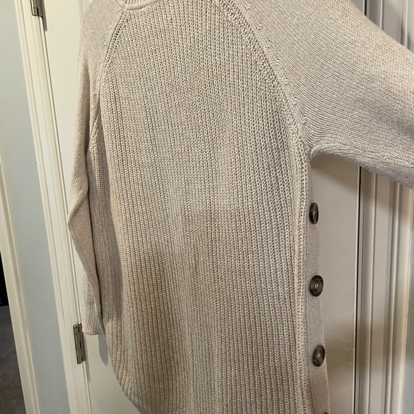 Cream sweater with button enclosed sides - Picture 4 of 5